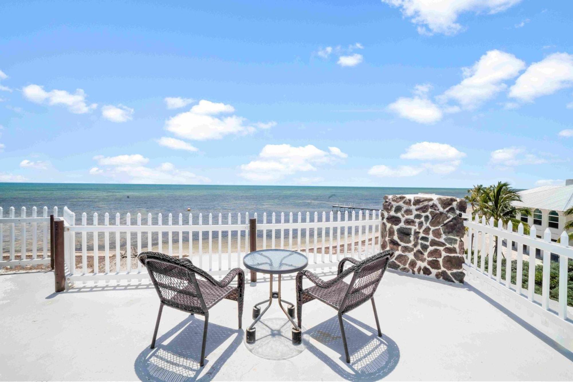 Ocean View Room Barnacle Bed And Breakfast Deers Beach Front Suite Big Pine Key Exterior foto